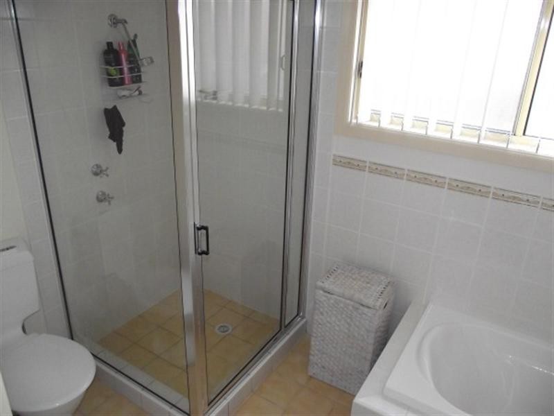 71 Harraden Drive, West Hoxton NSW 2171