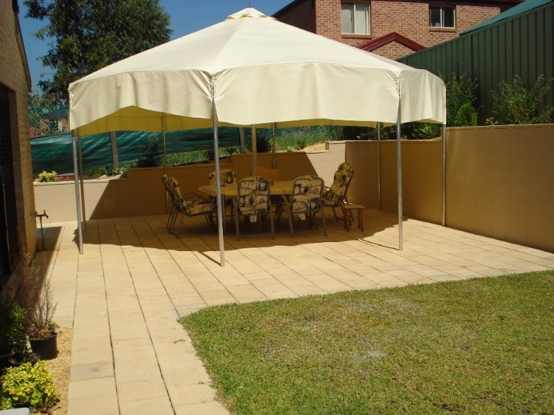 West Hoxton NSW 2171