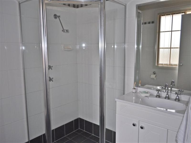 West Hoxton NSW 2171