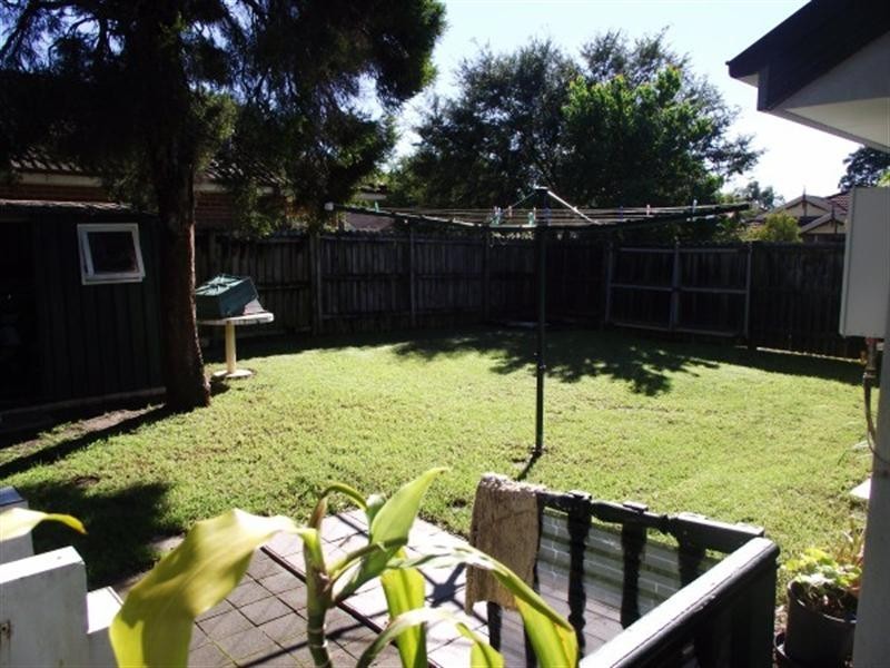Wattle Grove NSW 2173