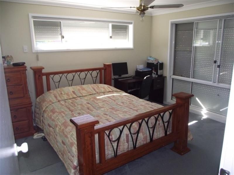 Wattle Grove NSW 2173