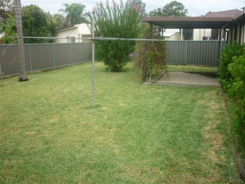 15 Williamson Crescent, Warwick Farm NSW 2170