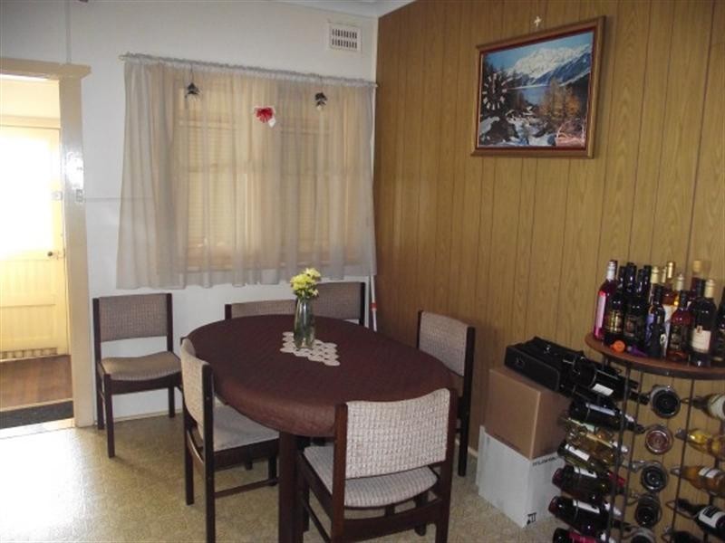 Fairfield East NSW 2165