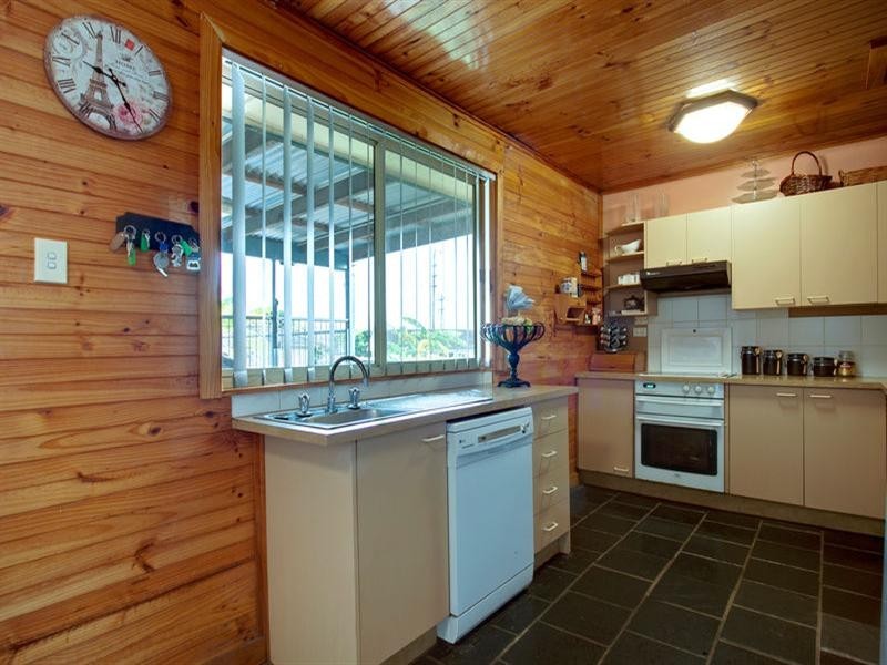 6 Jan Avenue, Lurnea NSW 2170