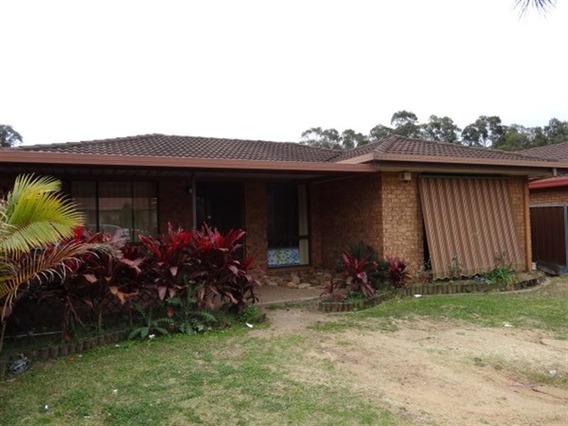 Edensor Park NSW 2176