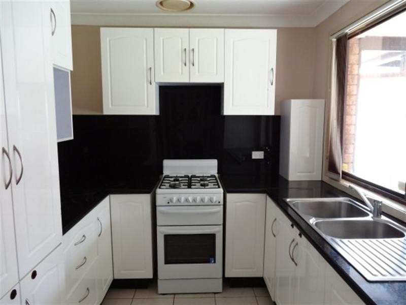 Edensor Park NSW 2176