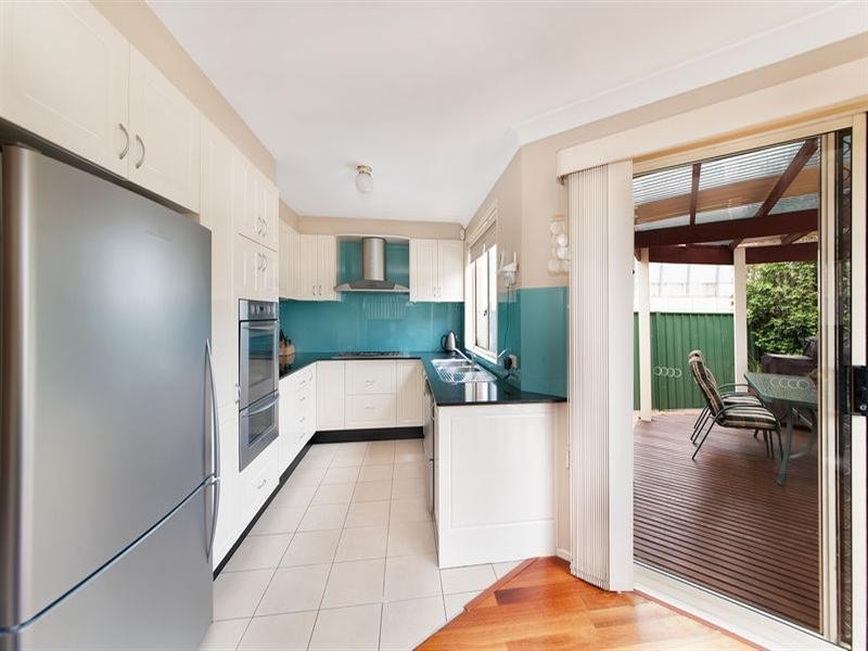 19 Erin Place, Casula NSW 2170
