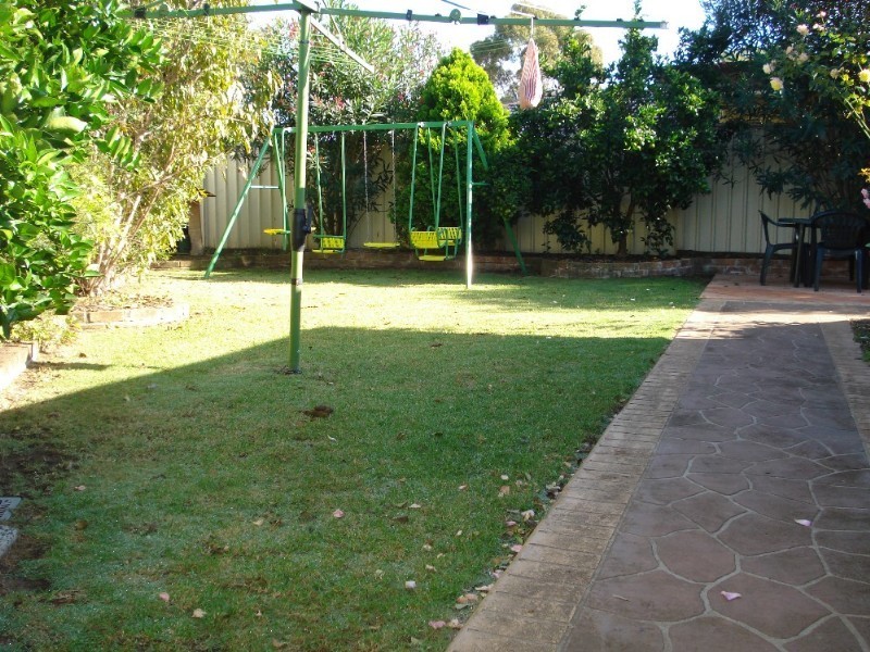 Wattle Grove NSW 2173