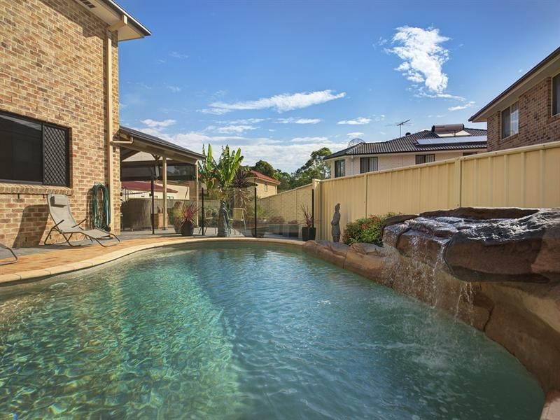 West Hoxton NSW 2171