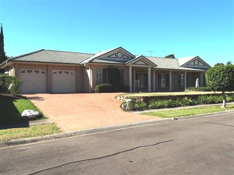 7 Sandalwood Close, Casula NSW 2170