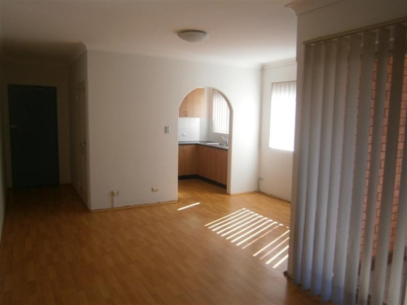 1/34 Goulburn Street, Liverpool NSW 2170