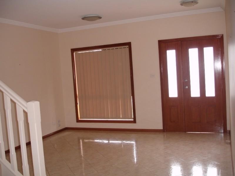 2/160 picnic point Road, Picnic Point NSW 2213