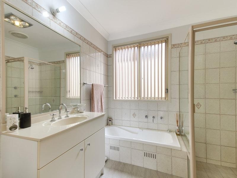 West Hoxton NSW 2171
