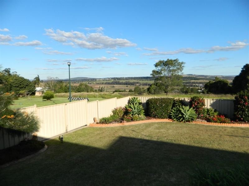 57 Cowie Drive, Kingaroy QLD 4610