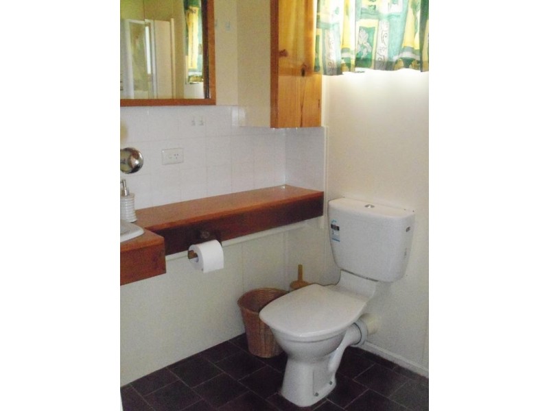 221 Lankowskis Road, Taabinga QLD 4610