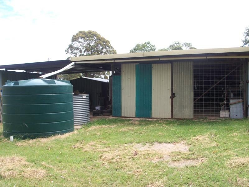 221 Lankowskis Road, Taabinga QLD 4610