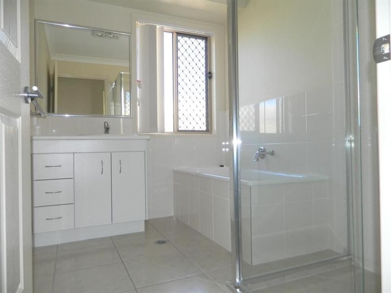 47 Parkside Drive, Kingaroy QLD 4610