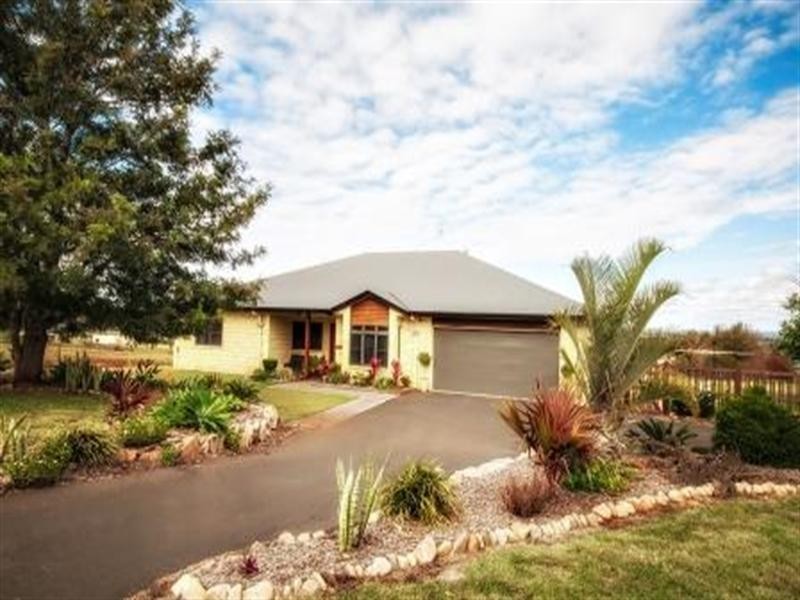 13 Sonaree Drive, Kingaroy QLD 4610