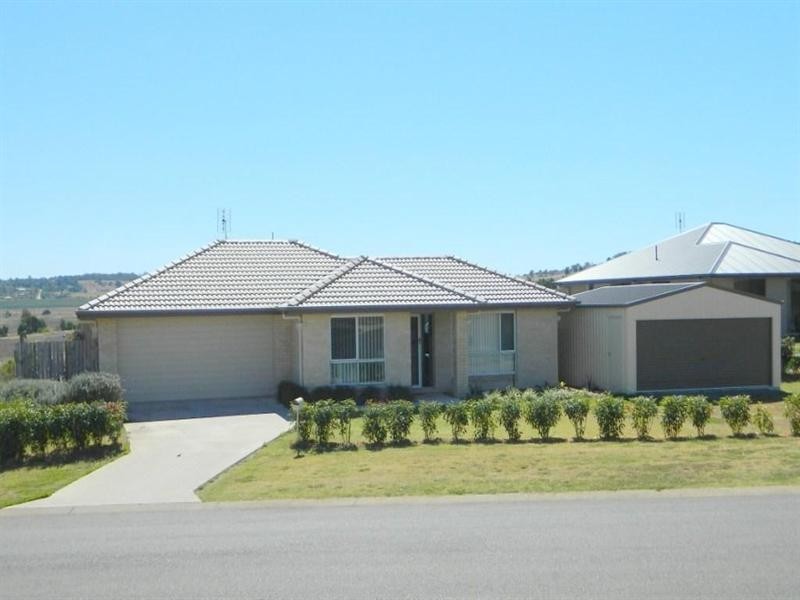 42 Banksia Drive, Kingaroy QLD 4610