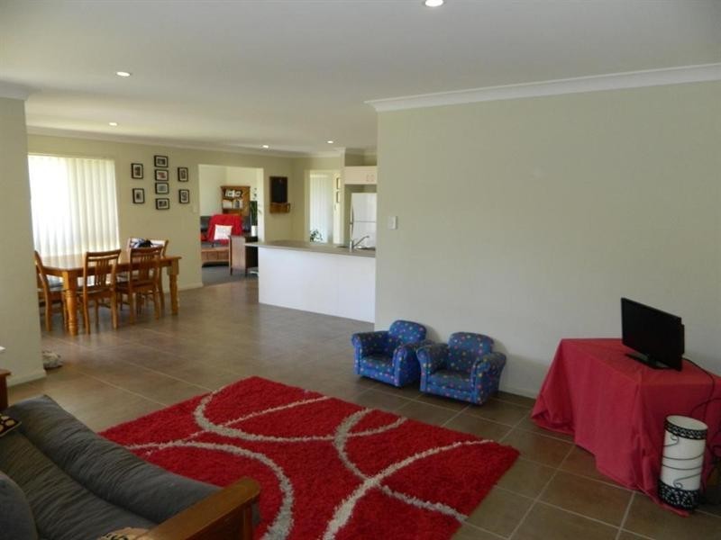 42 Banksia Drive, Kingaroy QLD 4610