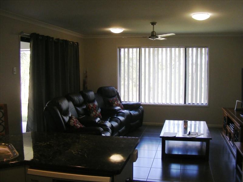 35 Digging Road, Nanango QLD 4615