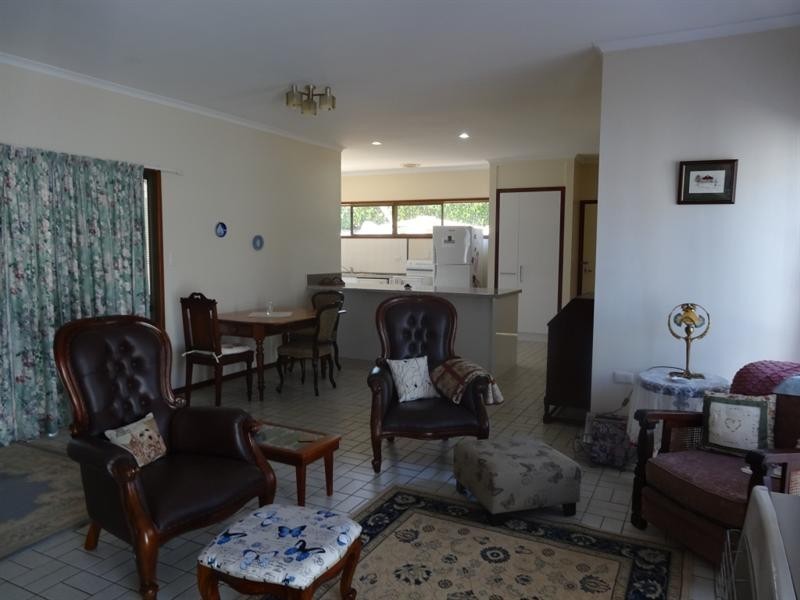 89 moore Street, Kingaroy QLD 4610