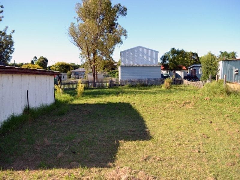 16 ALFORD EAST Street, Kingaroy QLD 4610