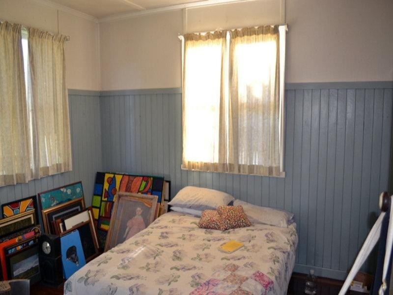 16 ALFORD EAST Street, Kingaroy QLD 4610