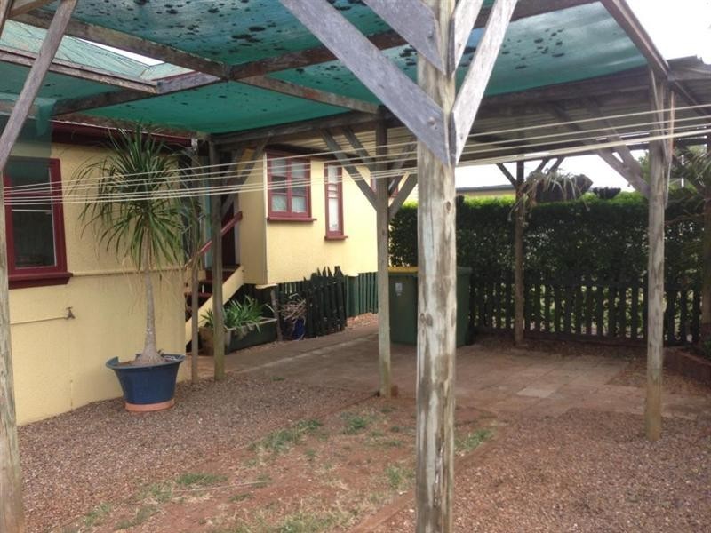 23 Douglas Street, Yarraman QLD 4614