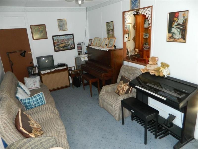 6 Somerset Street, Kingaroy QLD 4610