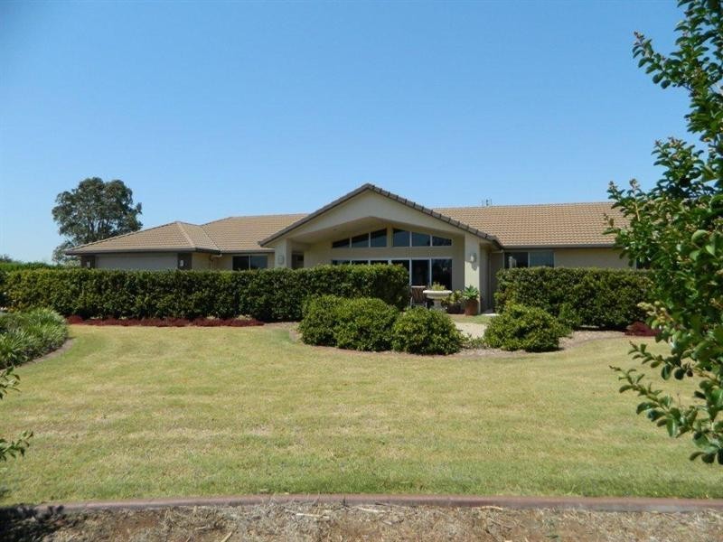 4 Brittany Court, Kingaroy QLD 4610