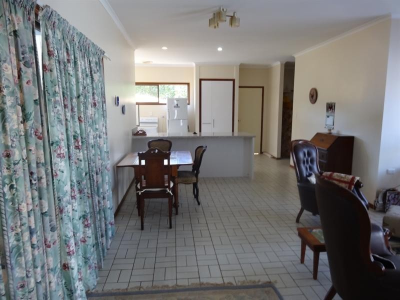 89 moore Street, Kingaroy QLD 4610