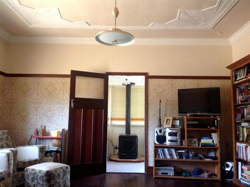 6 Earl Street, Kingaroy QLD 4610