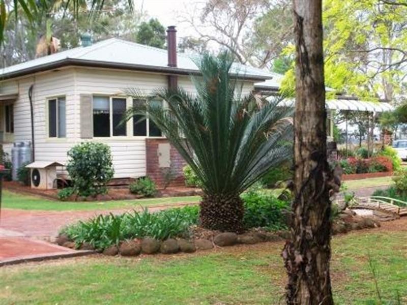 8-12 Gordon, Kumbia QLD 4610