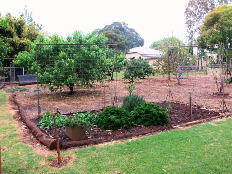 8-12 Gordon, Kumbia QLD 4610