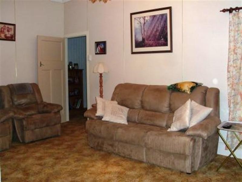 8-12 Gordon, Kumbia QLD 4610