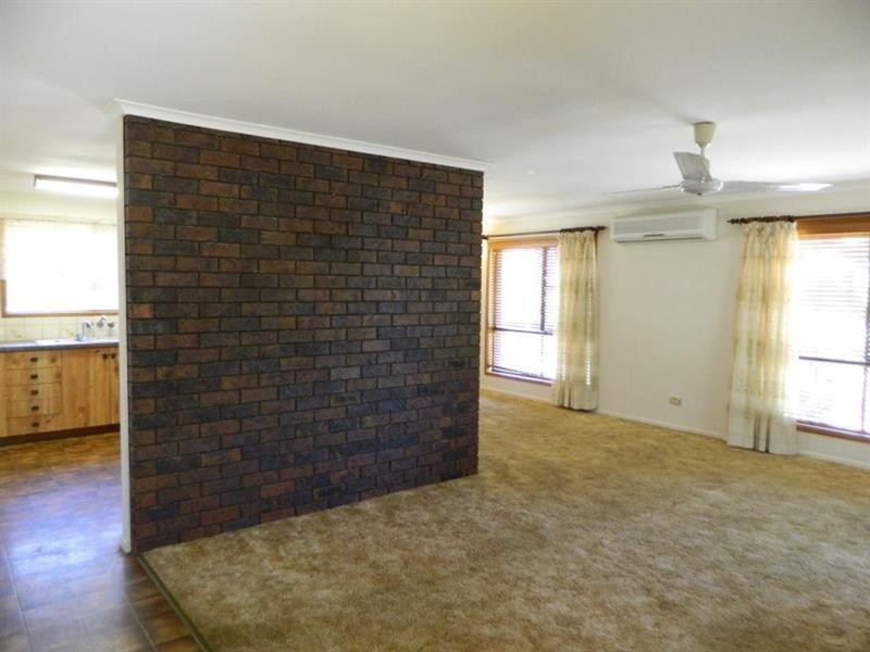 30 Fairview Drive, Kingaroy QLD 4610