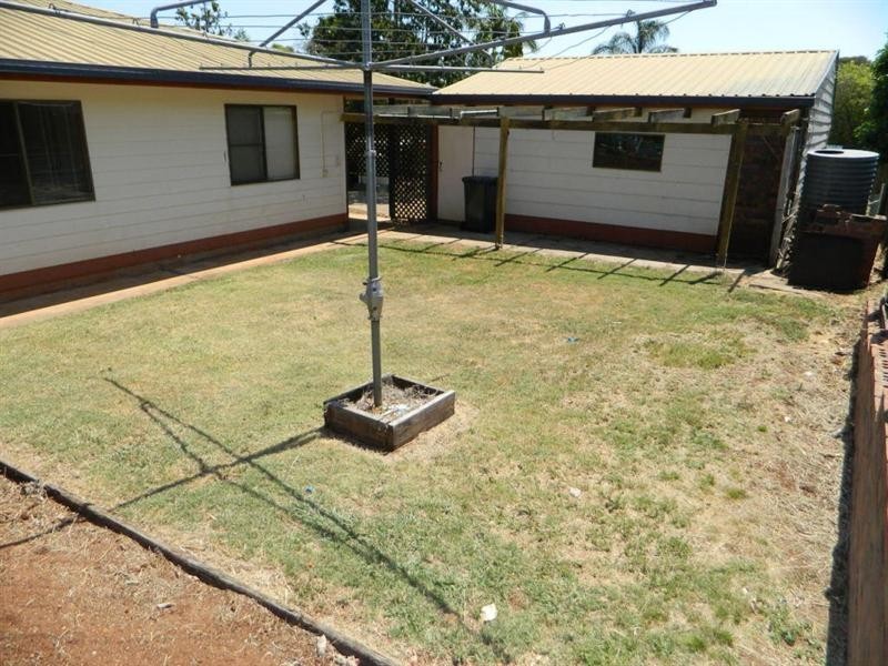 30 Fairview Drive, Kingaroy QLD 4610