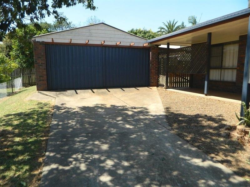 30 Fairview Drive, Kingaroy QLD 4610