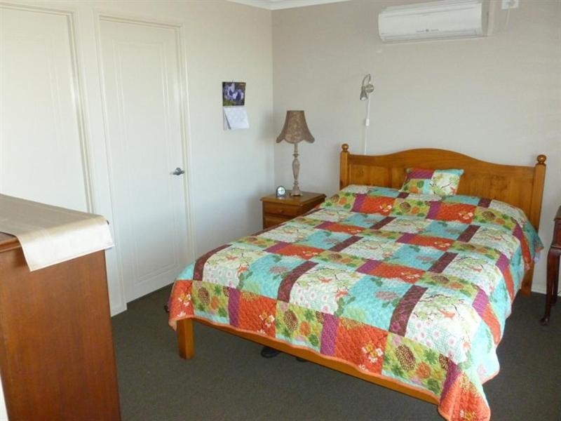 2 Dingle Close, Kingaroy QLD 4610