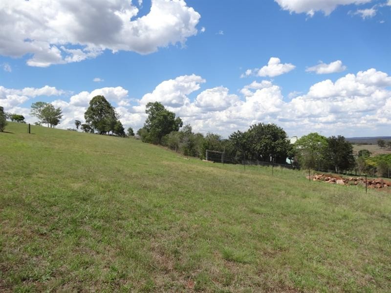 13 MAGNUSSENS Drive, Tingoora QLD 4608
