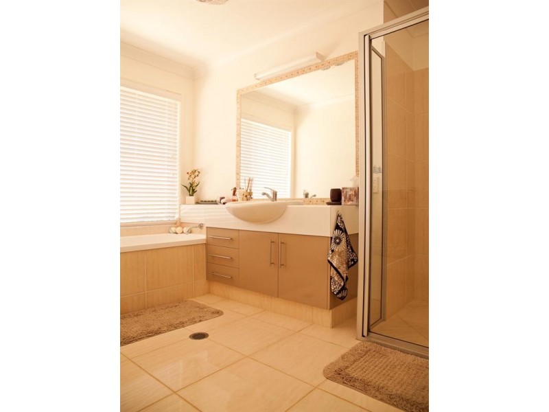 25 Bridgeman Parade, Kingaroy QLD 4610