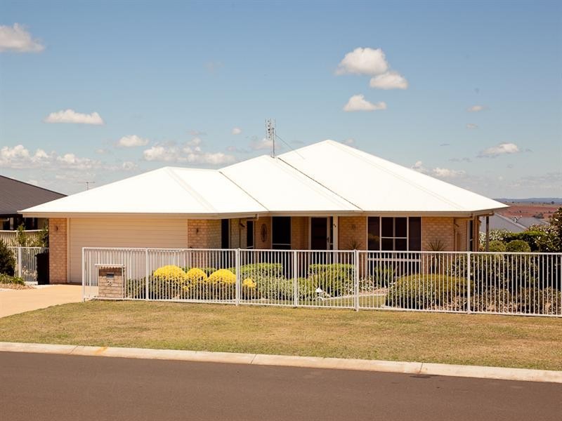 25 Bridgeman Parade, Kingaroy QLD 4610