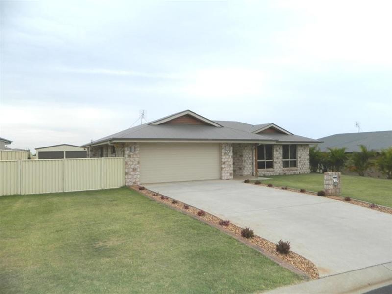 7 Darryl Crescent, Kingaroy QLD 4610