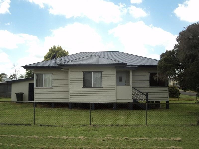 18 kefford Street, Kingaroy QLD 4610