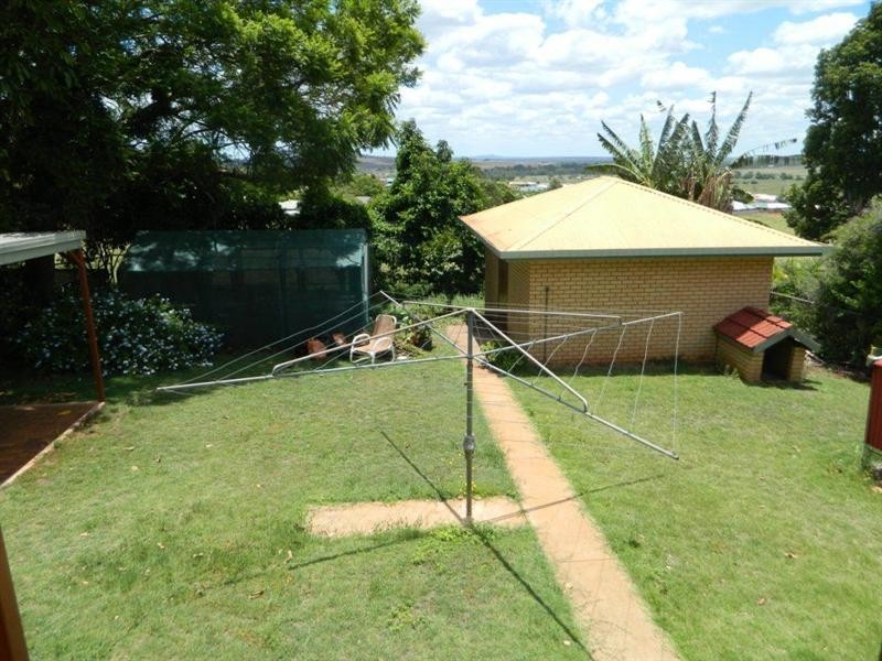 80 Moore Street, Kingaroy QLD 4610