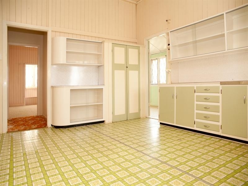 6 Fisher Street, Kingaroy QLD 4610