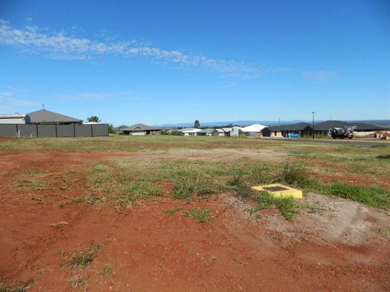 000 Darryl Crescent, Kingaroy QLD 4610
