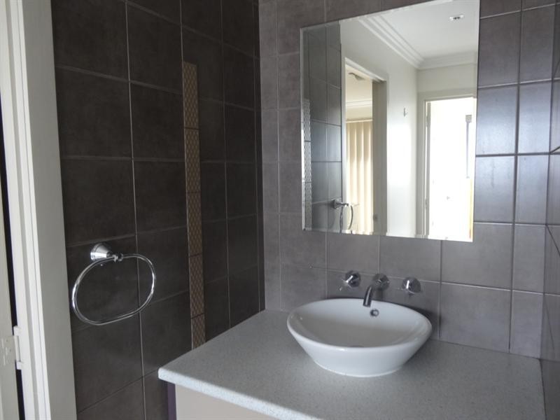 1 Poinciana Avenue, Kingaroy QLD 4610