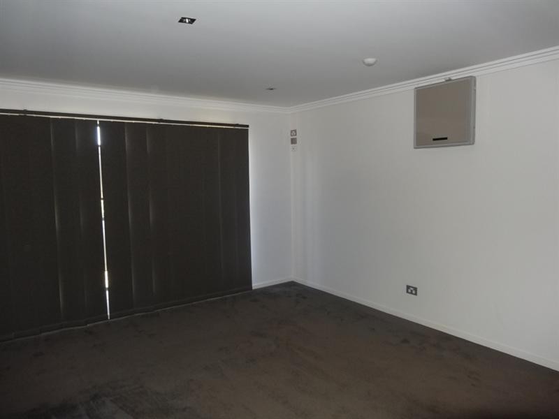 1 Poinciana Avenue, Kingaroy QLD 4610